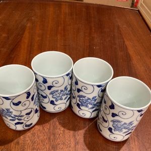 4 Vintage Tea cups